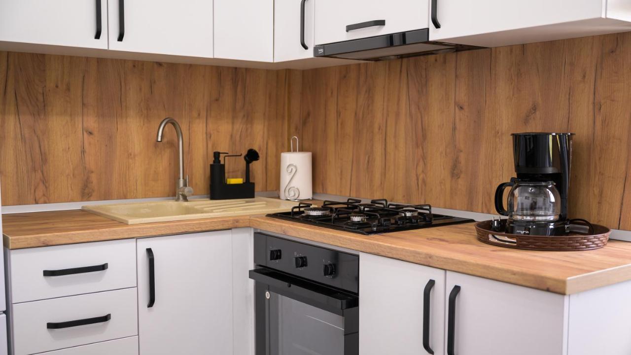 Apartmán Nina House Târgu Jiu Exteriér fotografie