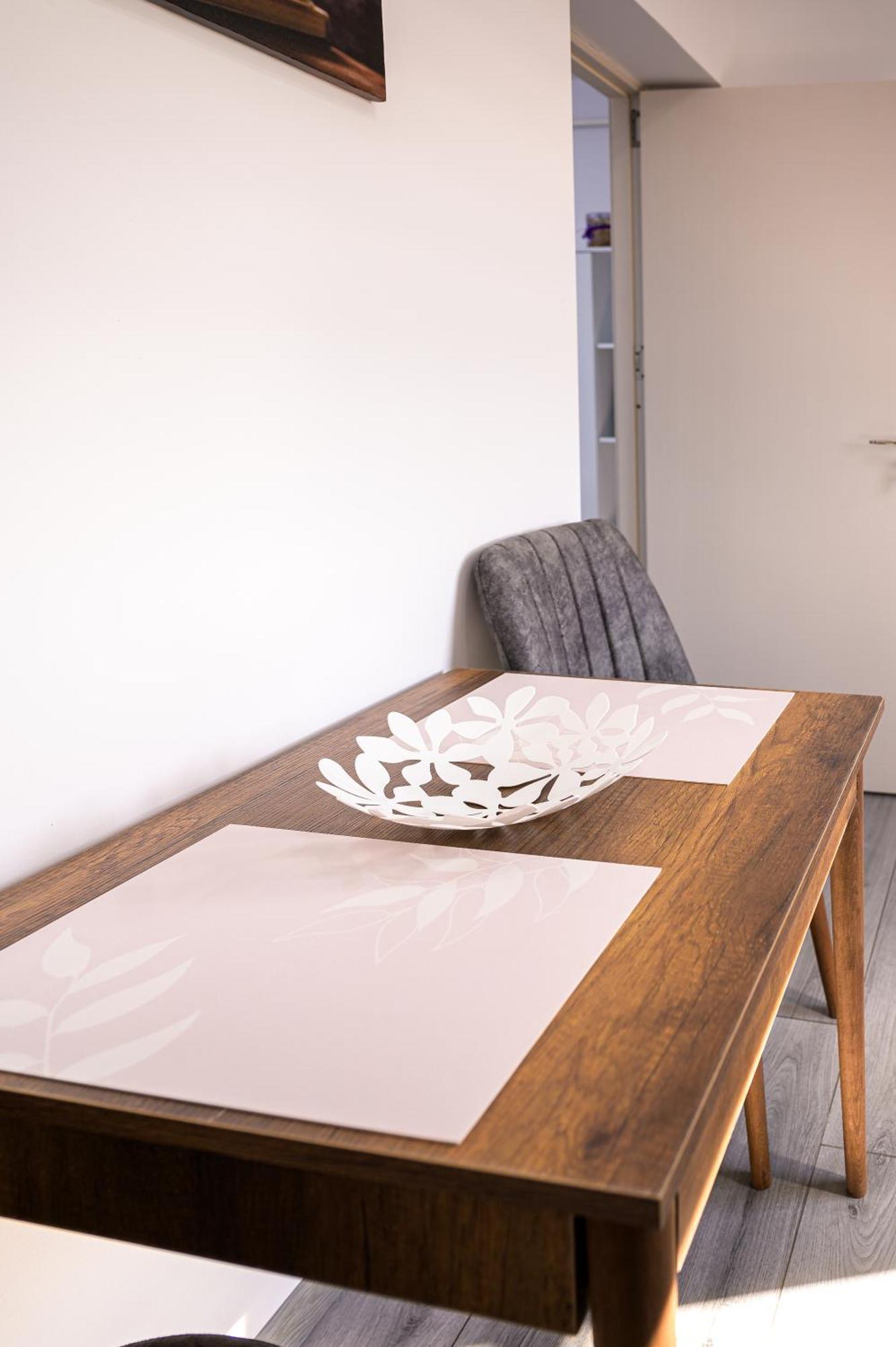 Apartmán Nina House Târgu Jiu Exteriér fotografie